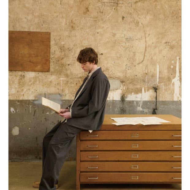 디그레 DGRE 24SS 셋업 정장 차콜그레이