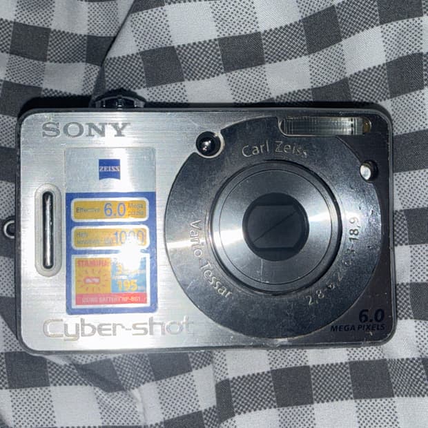 소니 사이버샷 DSC-W50 디카