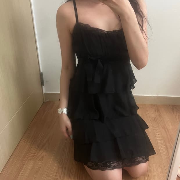 빈티지 블랙 프릴 캉캉 미디 원피스