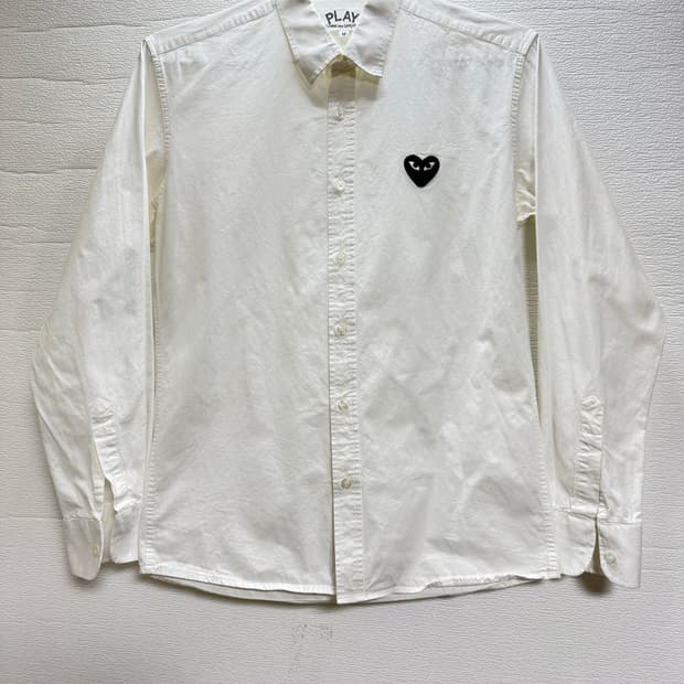 꼼데가르송 화이트 블랙와펜 셔츠