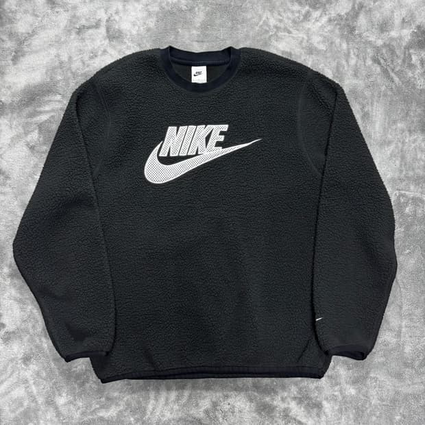 나이키 뽀글이 후리스 맨투맨