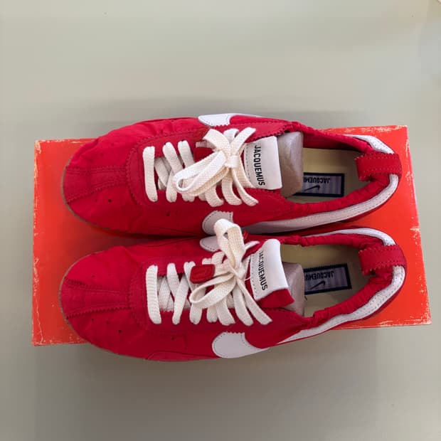 Jacquemus x nike “moon shoes” red
