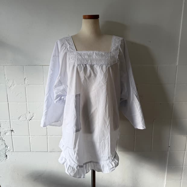 Vintage Lace Smock Apron
