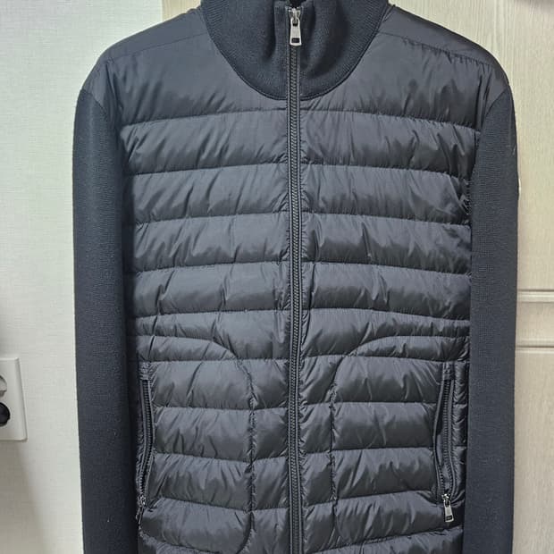 몽클레어 니트패딩 23fw