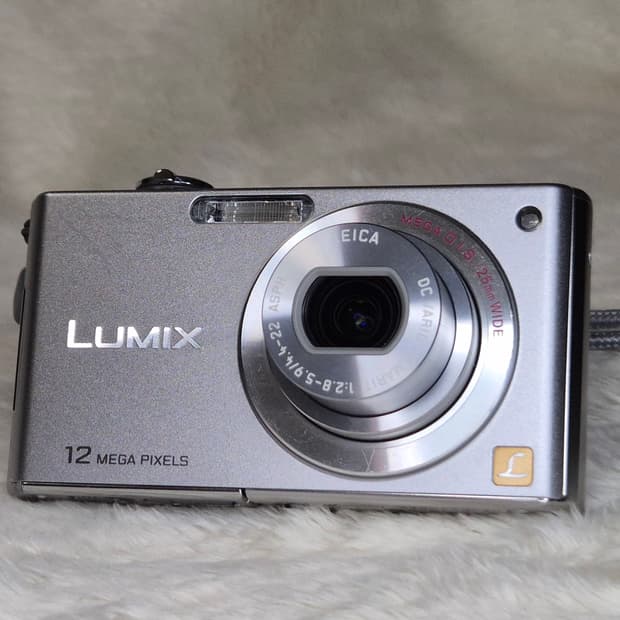 📸 Panasonic LUMIX DMC-FX40 실버 판매합니다