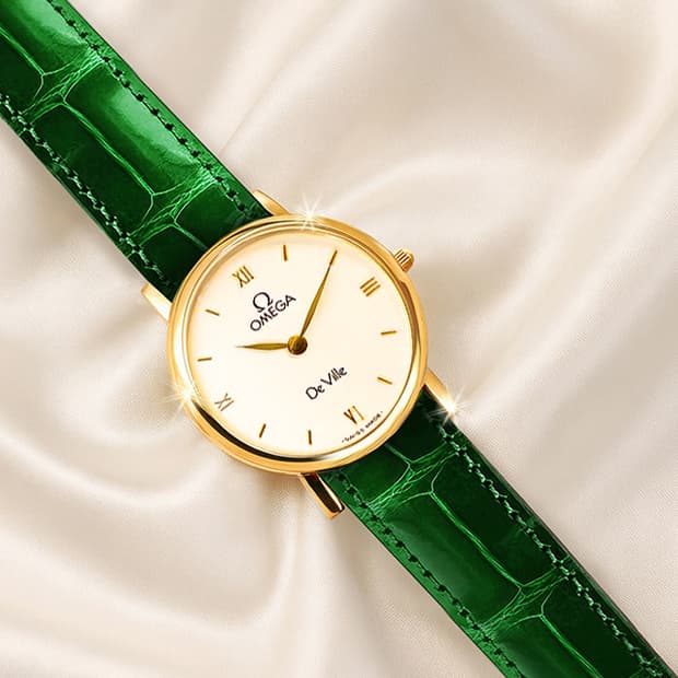 오메가 드빌 희귀 화이트 아이보리 다이얼 여성 그린 악어 가죽 시계