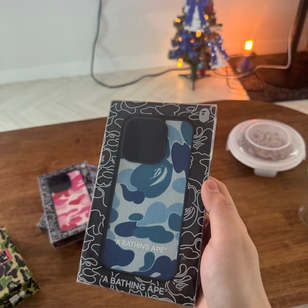 아이폰15프로 베이프 폰케이스 판매합니다 블루