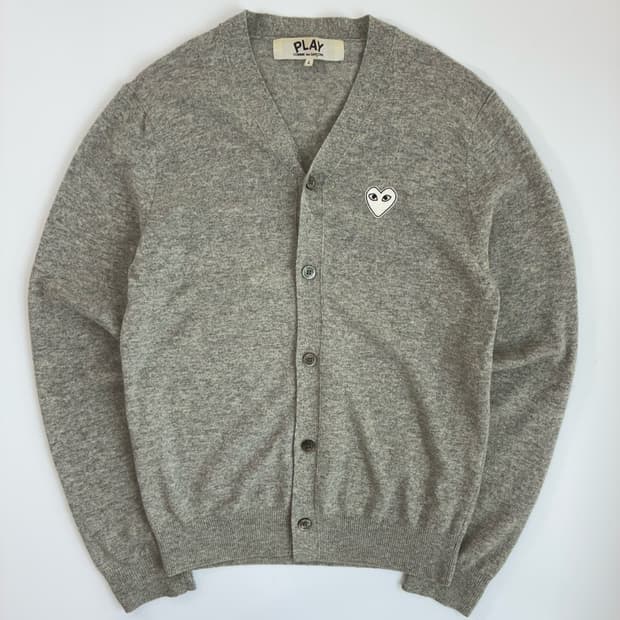 COMME des GARCONS  꼼데가르송 화이트 와펜 울 니트 가디거