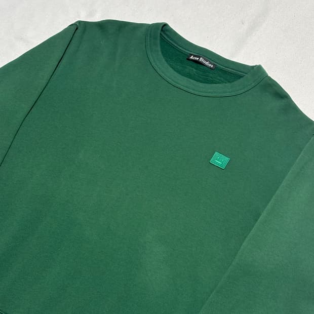 L 아크네스튜디오 그린 맨투맨 0411  가격  = 13  🫶🏻