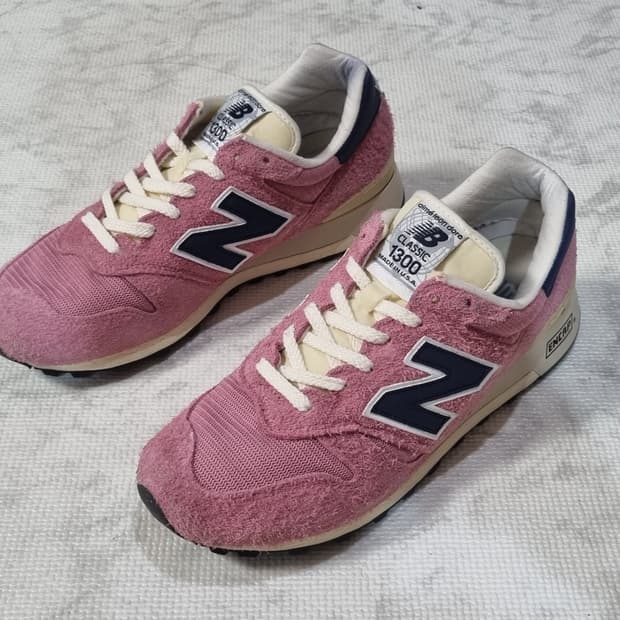 뉴발란스 1300 에임레온도르 더스티 핑크 275