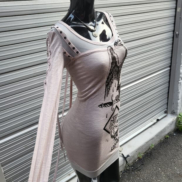 salvage One-piece a8