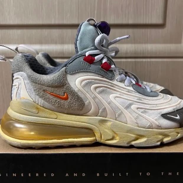 나이키 X 트래비스스캇 에어맥스 235 판매