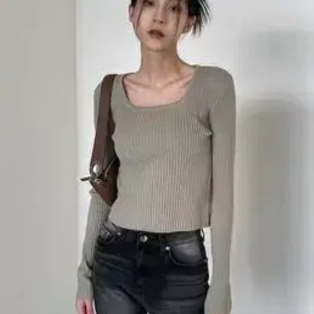 블랙업 스퀘어넥 니트 골지 긴팔티