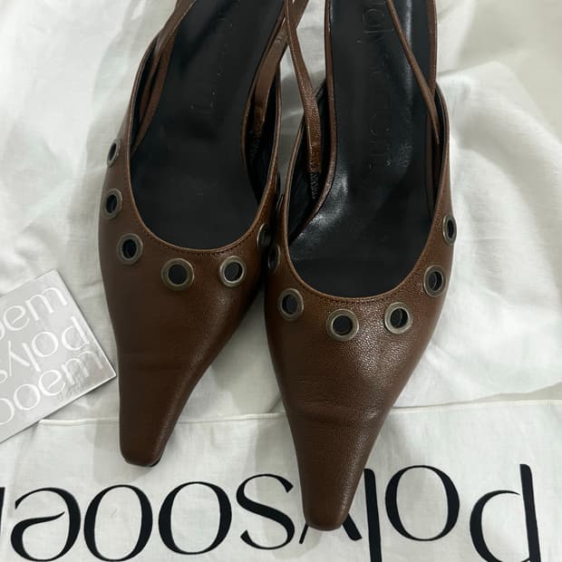 Polysooem_ Pointed eyelet sliback heels