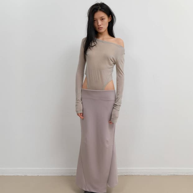 [오호스] Curved Cut Layered Tee / Warm Grey