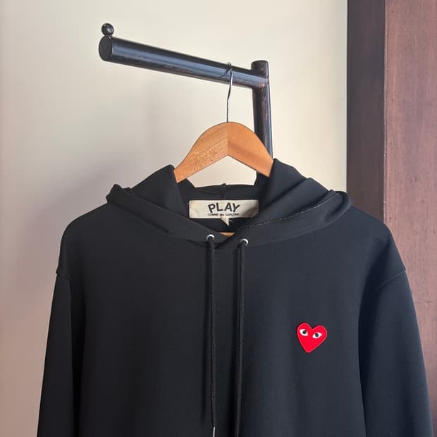 15335 - 꼼데가르송 레드 와펜 후드티