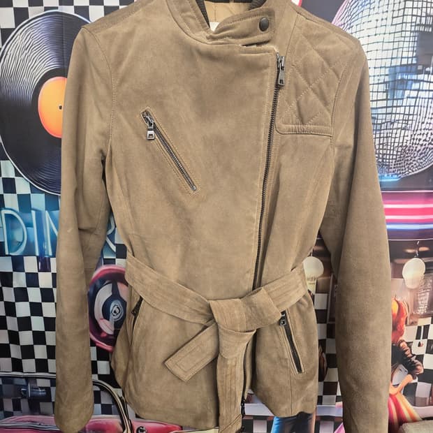 코치(Coach)의 스웨이드 가죽 재킷