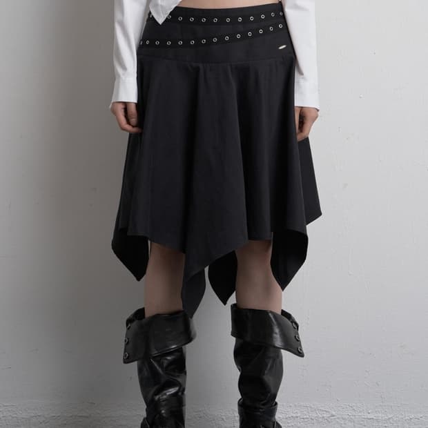 시너진 미디스커트 EYELET UNBALANCED MIDI SKIRT