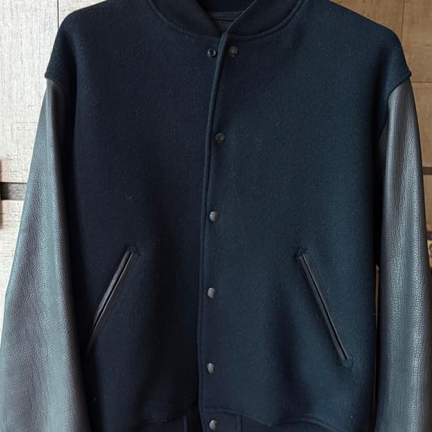 캡틴 선샤인 어워드 자켓 23fw black 42사이즈