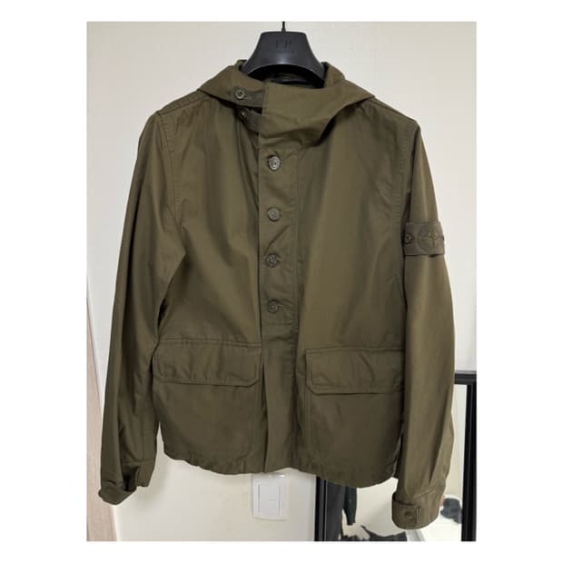 스톤아일랜드 고스트피스 야상 자켓