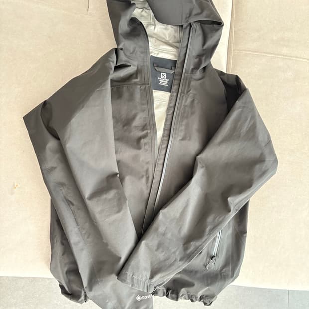 Salomon 고어텍스 자켓 블랙 :)