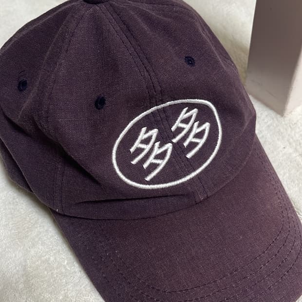다다이즘 다다 로고 캡 퍼플