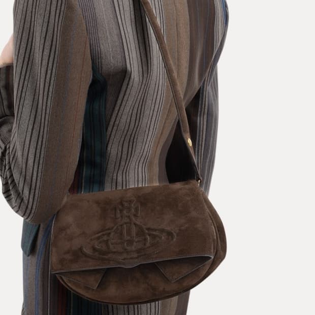 비비안웨스트우드 스웨이드 숄더백 새상품