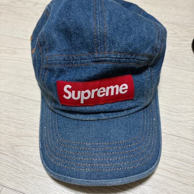 슈프림 워시드 데님 캠프캡