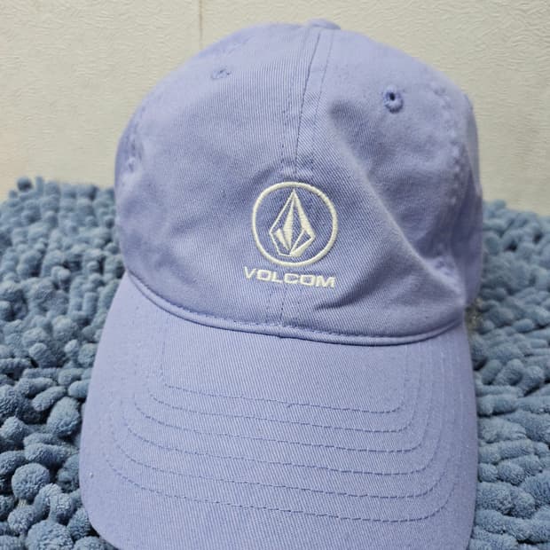 볼컴 VOLCOM 볼캡 연보라색 모자  F