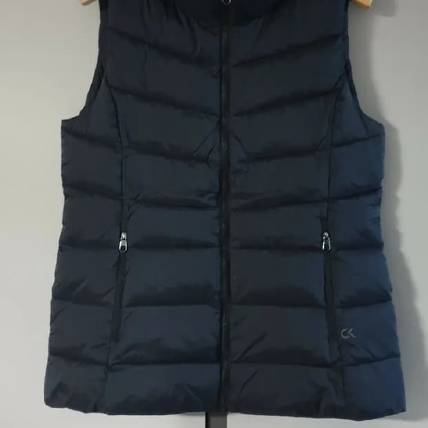 켈빈클라인 남자 패딩조끼. 싸이즈 95 m