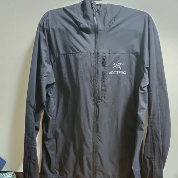 아크테릭스 스쿼미시 후디 블랙 S