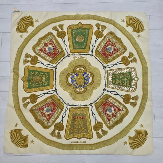 에르메스 까레 90 Poste et Cavalerie