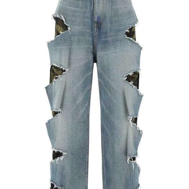 발렌시아가 카모 슬래쉬