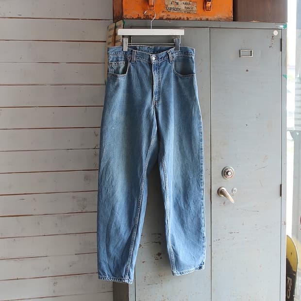 (착용컷) 리바이스 560 (남성용 33)