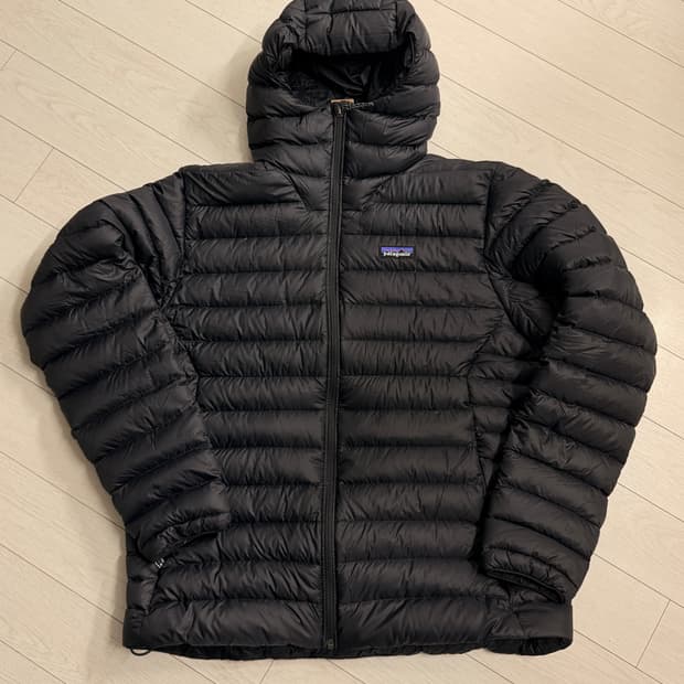 파타고니아 다운 스웨터 후디블랙 
