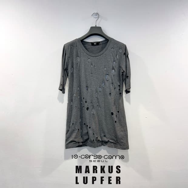 꼬르소꼬모 x 마커스루퍼 반팔 티셔츠
