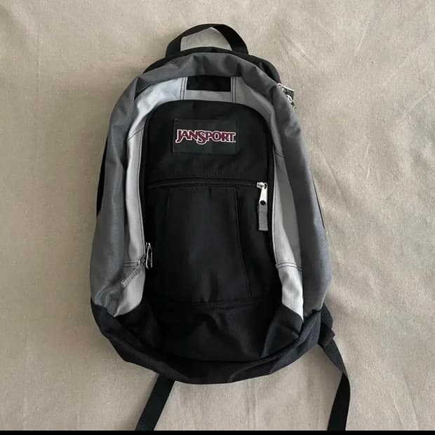 잔스포츠 백팩 에어리프트