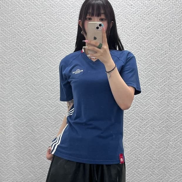 아디다스 올드스쿨 레트로 슬림핏 유로 반팔티 M C12976
