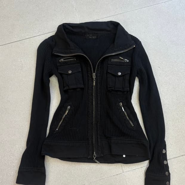 (구해요) 오네갸루 갸루 락시크 고스펑크 팝걸 빈티지 y2k 골지 집업