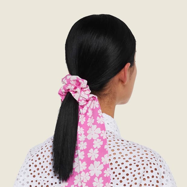 새상품 미우미우 헤어밴드 스크런치 스카프 곱창 핑크 컬러