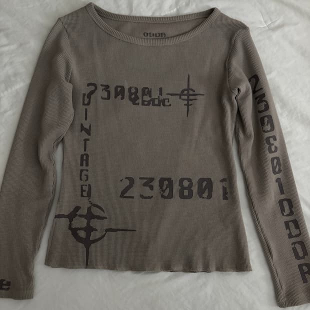 오도어 Relic long sleeve (Beige)