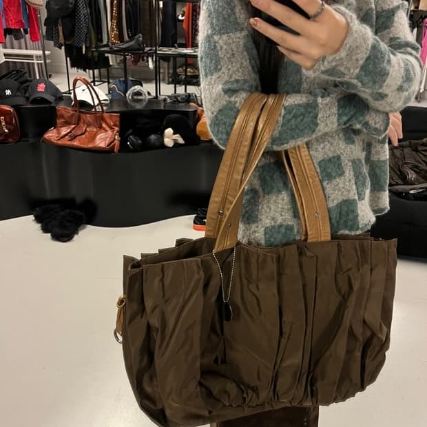 Y‘SACCS pleats ballon tote bag brown 