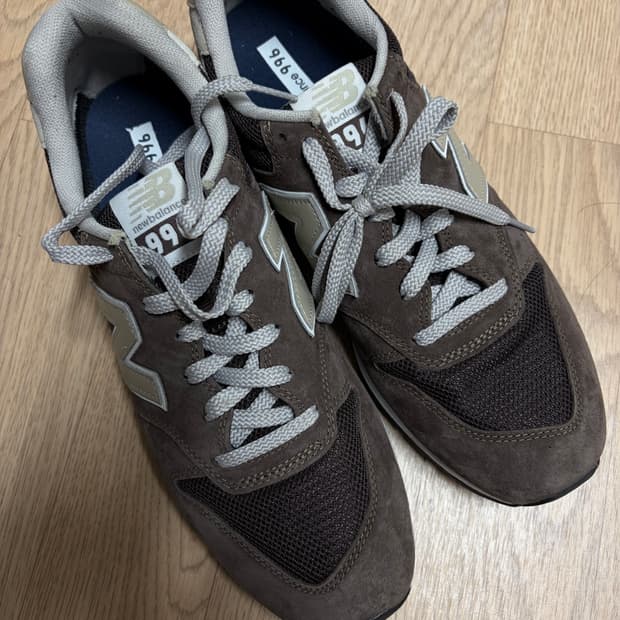 뉴발란스 996 브라운