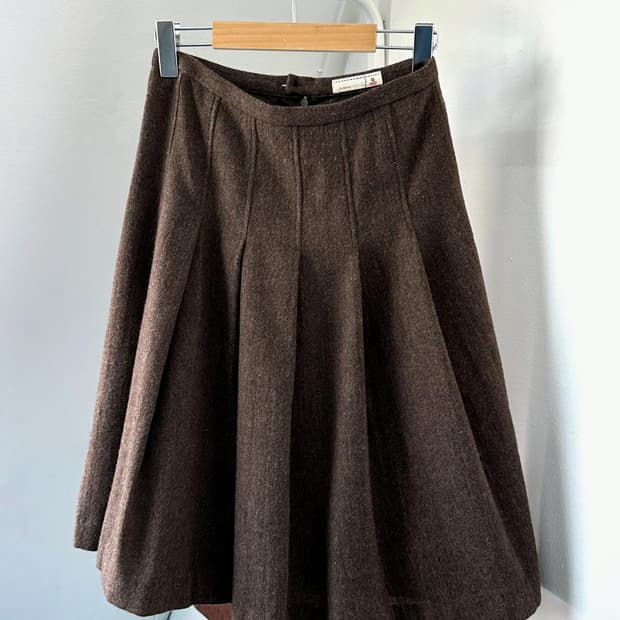 Tweed fabric pleated mid skirt