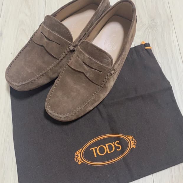 토즈 고미노 스웨이드 드라이빙슈즈