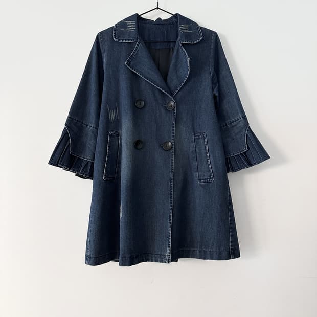 Sleeve pleats fly denim jacket