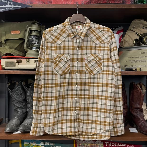 리바이스 플란넬 펄 스냅 멀티 체크 포켓 셔츠