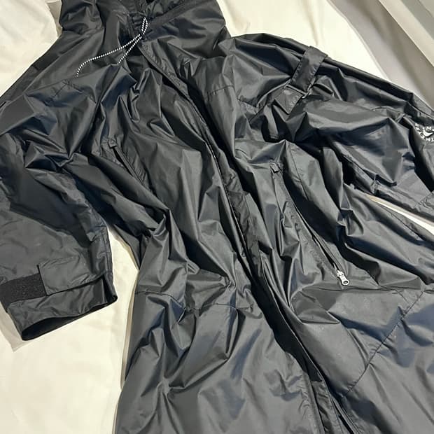 아디다스 x 스텔라 맥카트니 방수 코트