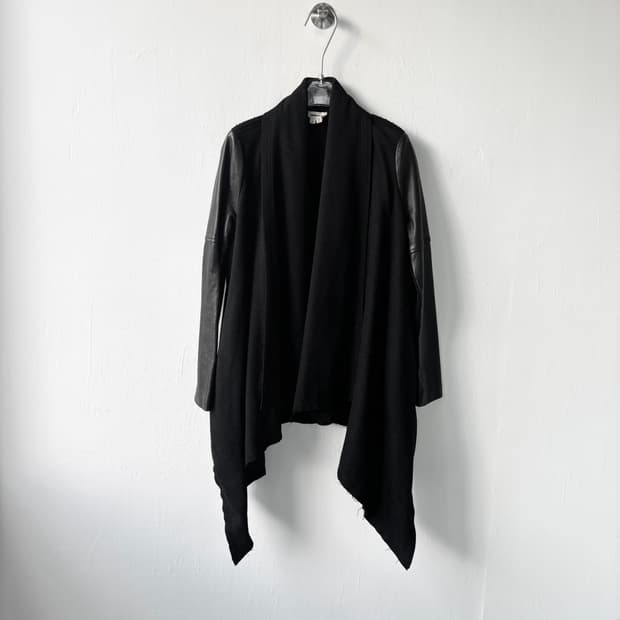 헬무트랭 레더 암 비대칭 코트 