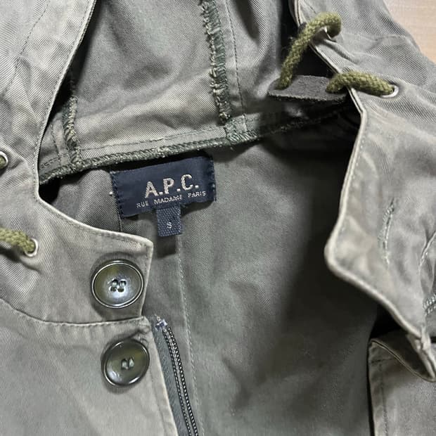 아페쎄 밀리터리 코트